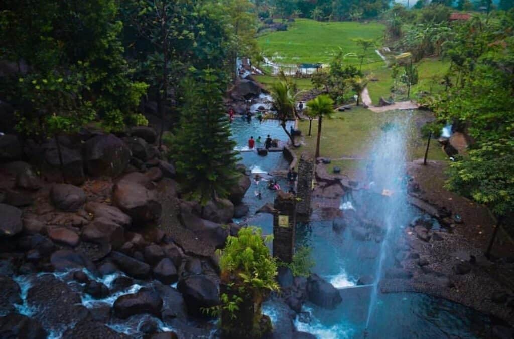 Wisata Purwakarta